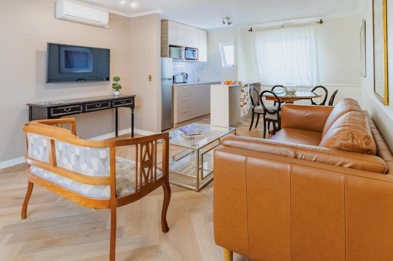 Orly Suites Santiago Exterior photo